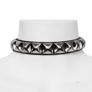 1 Row Pyramid Stud Leather Choker