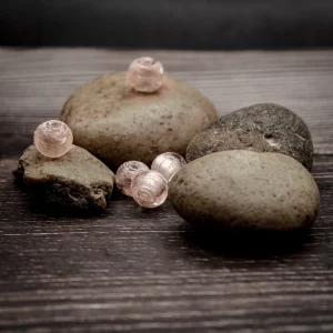 Gammelrosa glaspärla